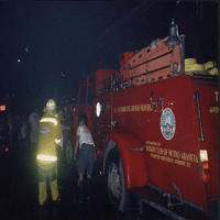 Dalian ninyo akin na yung hose, lumalaki ang apoy....!!!